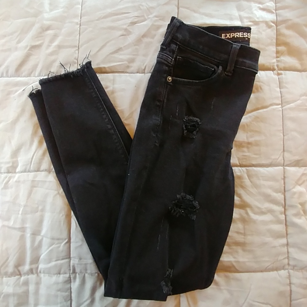 Express High Rise Ankle Legging | Black Distressed